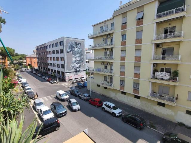 Appartamento in vendita a Roma RM