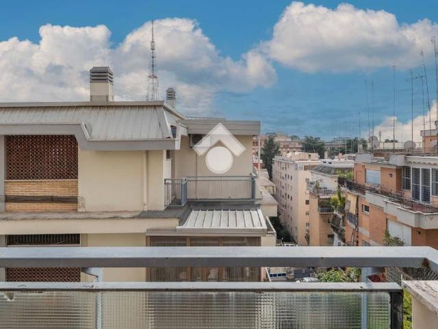 Appartamento in vendita a Roma RM