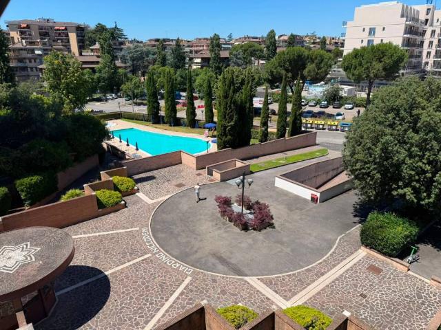 Appartamento in vendita a Roma RM