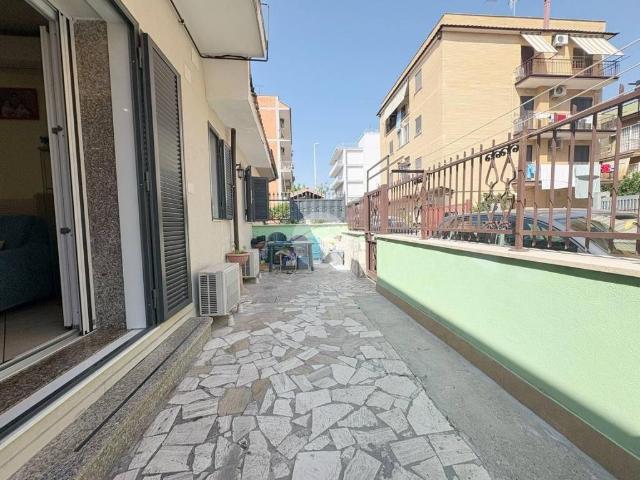 Appartamento in vendita a Roma RM