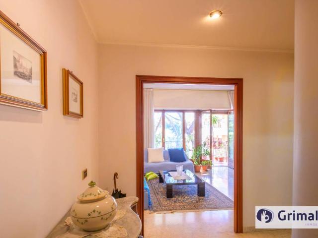 Appartamento in vendita a Roma RM
