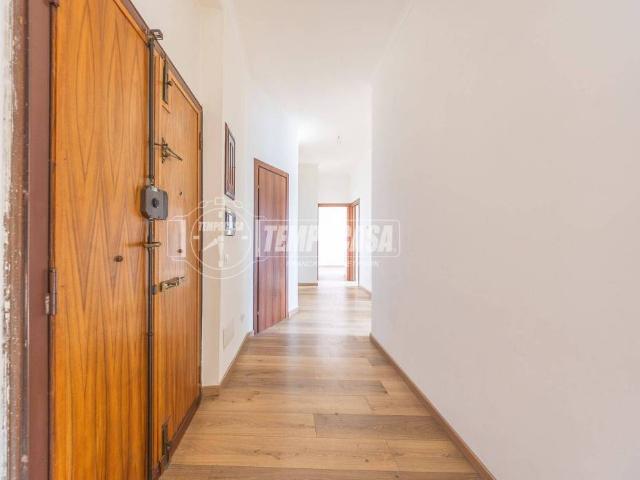 Appartamento in vendita a Roma RM
