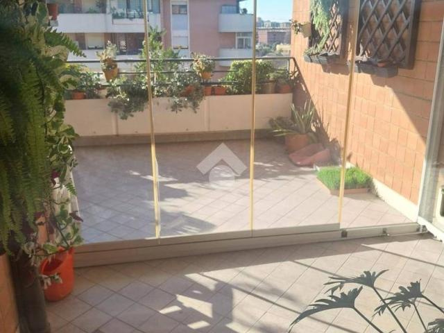 Appartamento in vendita a Roma RM