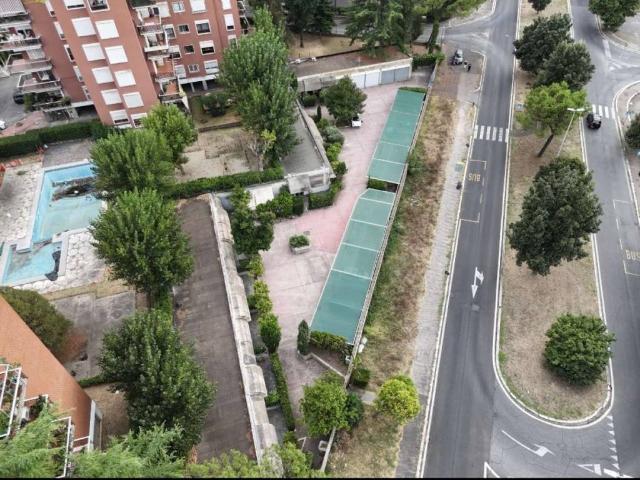 Appartamento in vendita a Roma RM