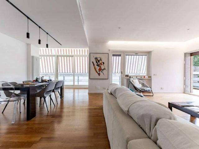 Appartamento in vendita a Roma RM