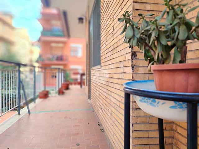 Appartamento in vendita a Roma RM