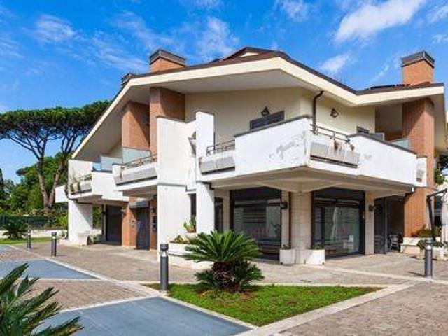Appartamento in vendita a Roma RM