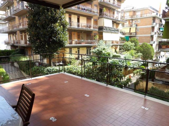Appartamento in vendita a Roma RM