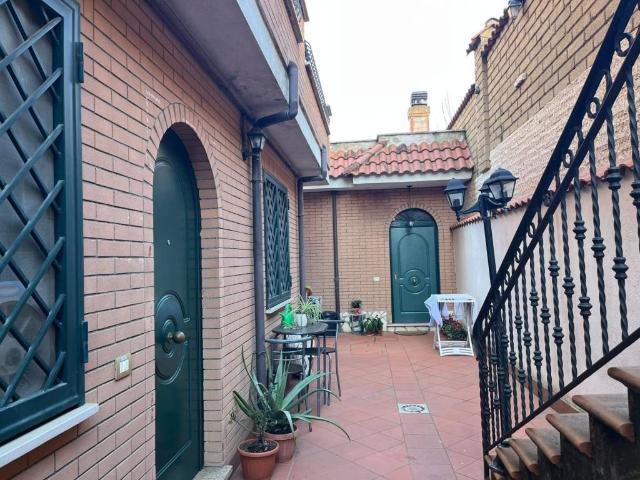 Appartamento in vendita a Roma RM
