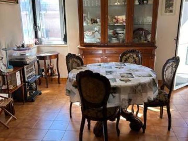 Appartamento in vendita a Roma RM