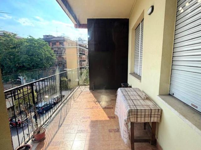 Appartamento in vendita a Roma RM