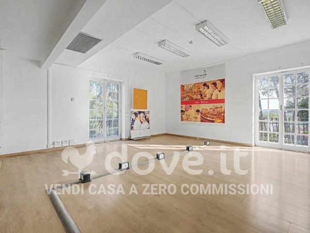 Appartamento in vendita a Roma RM