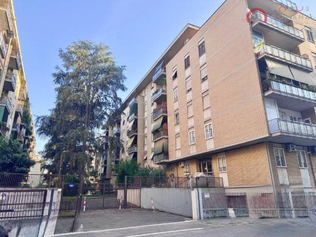 Appartamento in vendita a Roma RM