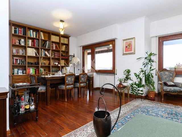 Appartamento in vendita a Roma RM