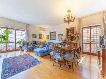 Appartamento in vendita a Roma RM