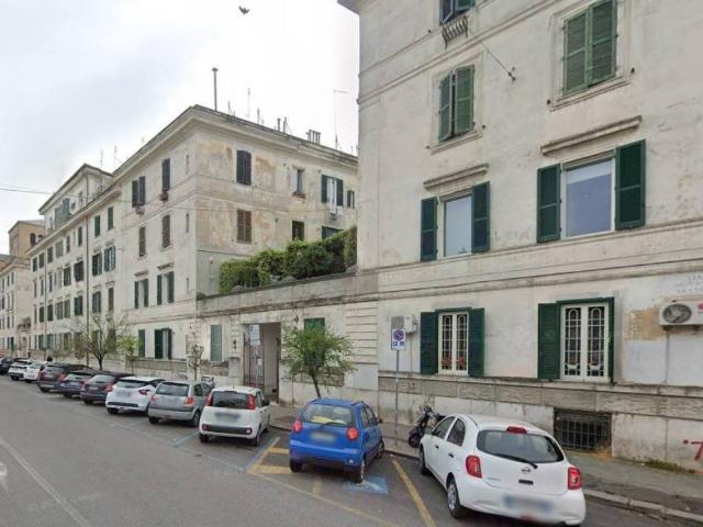 Appartamento in vendita a Roma RM