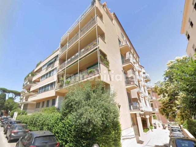 Appartamento in vendita a Roma RM