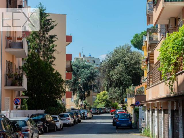 Appartamento in vendita a Roma RM