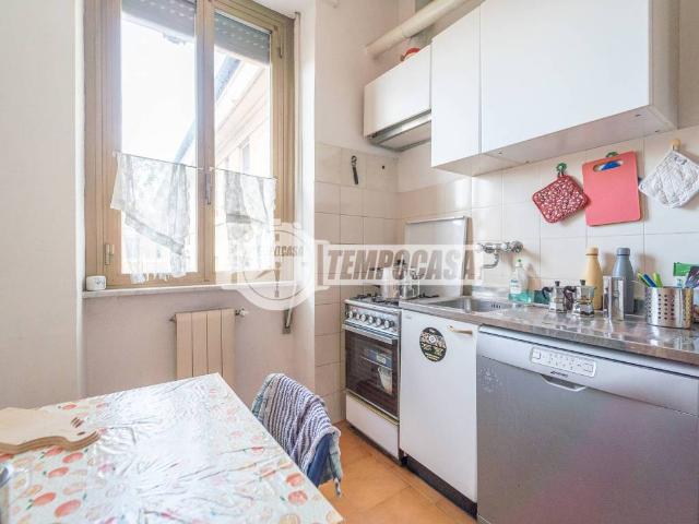 Appartamento in vendita a Roma RM