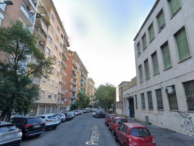Appartamento in vendita a Roma RM
