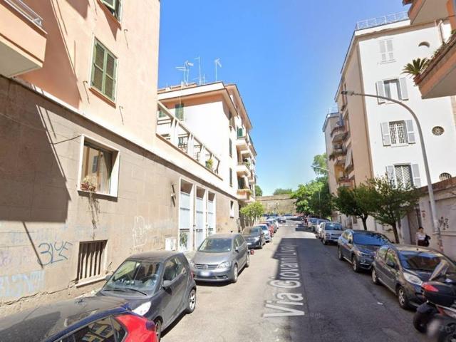Appartamento in vendita a Roma RM