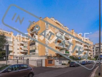 Appartamento in vendita a Roma RM