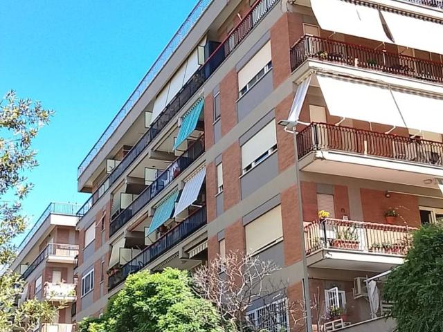 Appartamento in vendita a Roma RM