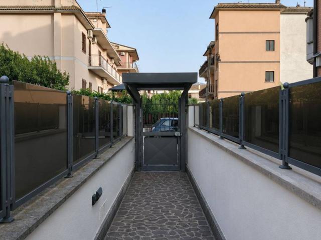 Appartamento in vendita a Roma RM
