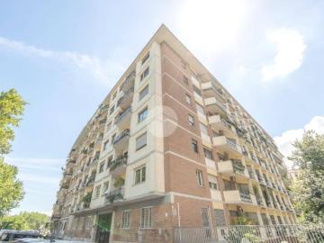 Appartamento in vendita a Roma RM