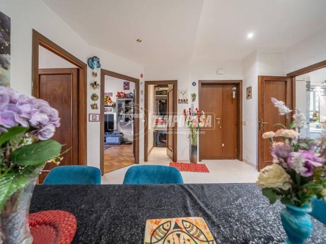 Appartamento in vendita a Roma RM