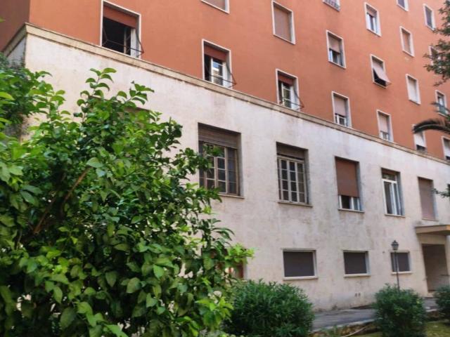 Appartamento in vendita a Roma RM