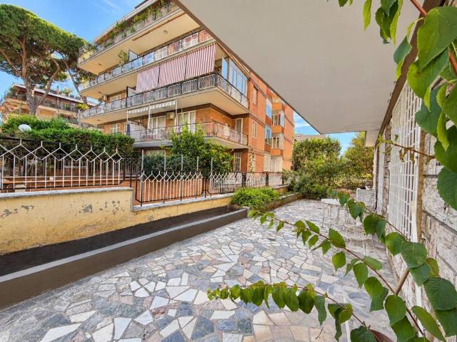 Appartamento in vendita a Roma RM