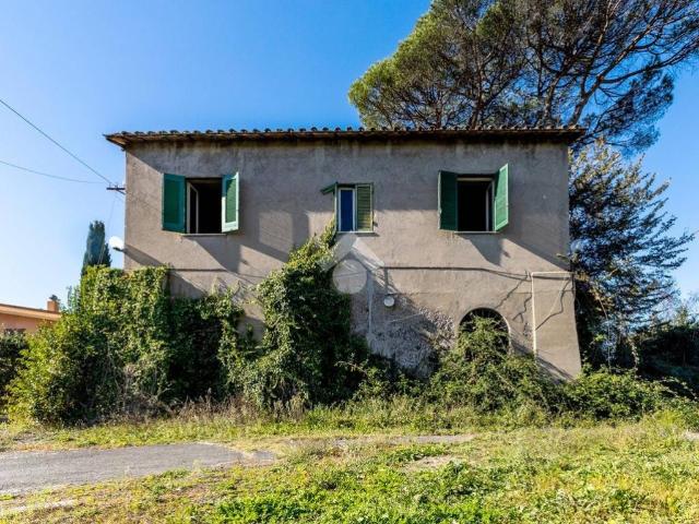 Casa indipendente in vendita a Roma RM