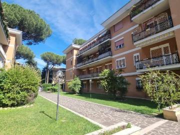Appartamento in vendita a Roma RM