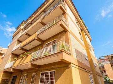 Appartamento in vendita a Roma RM