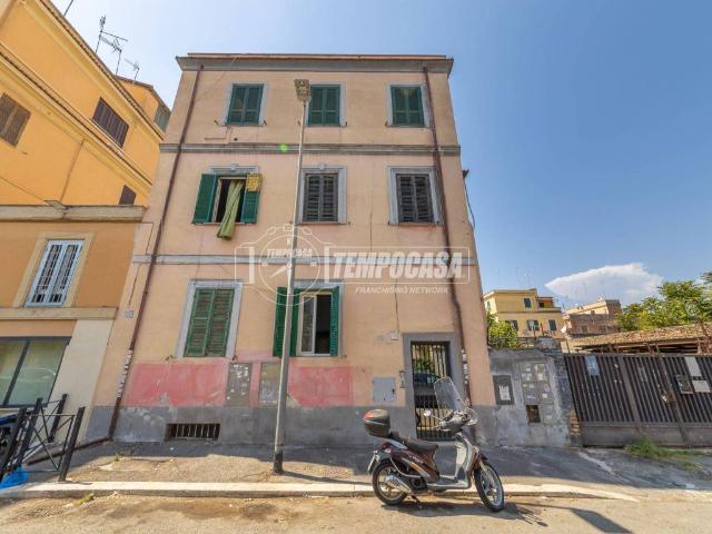 Appartamento in vendita a Roma RM