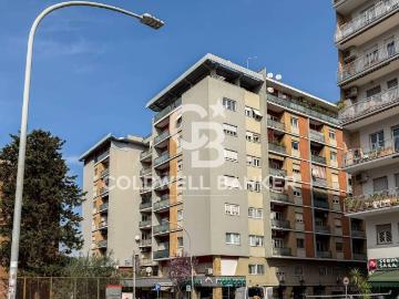 Appartamento in vendita a Roma RM