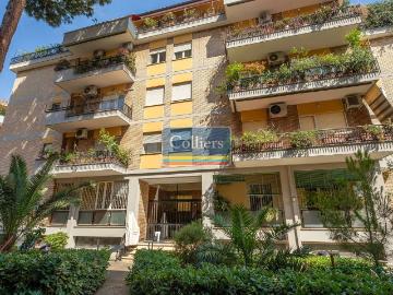 Appartamento in vendita a Roma RM