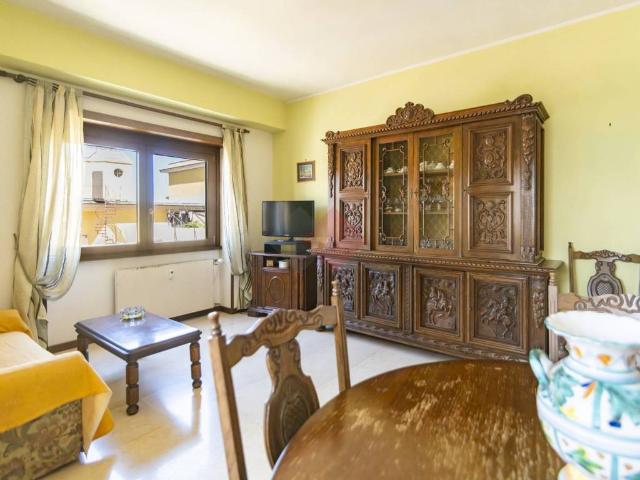 Appartamento in vendita a Roma RM