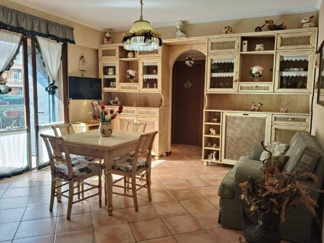 Appartamento in vendita a Roma RM