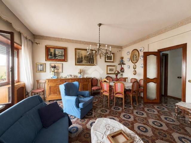 Appartamento in vendita a Roma RM