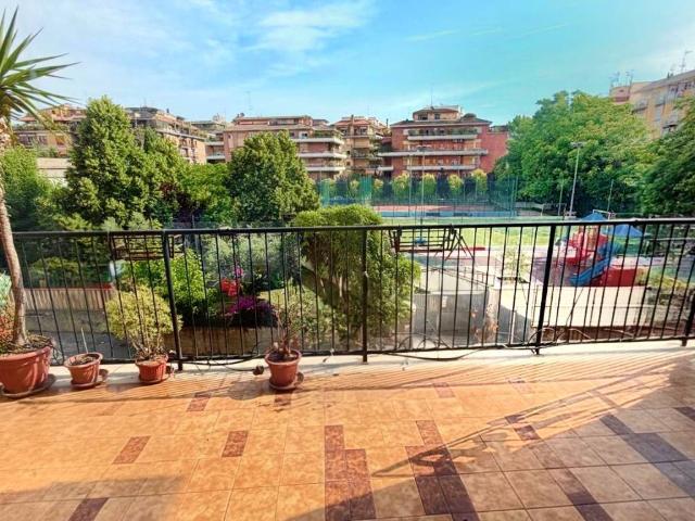 Appartamento in vendita a Roma RM