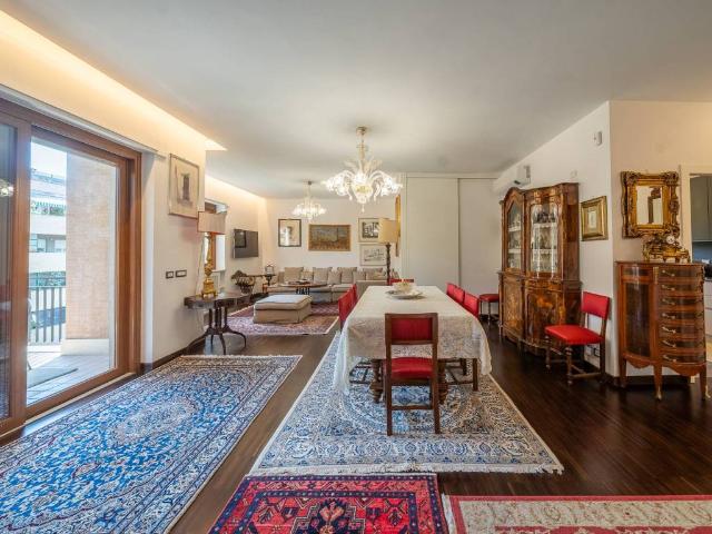 Appartamento in vendita a Roma RM