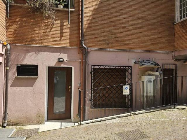 Appartamento in vendita a Roma RM