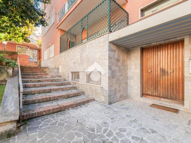Appartamento in vendita a Roma RM