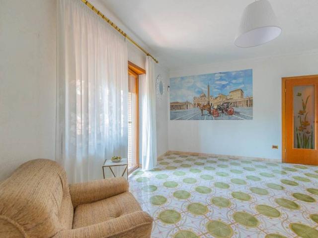 Appartamento in vendita a Roma RM