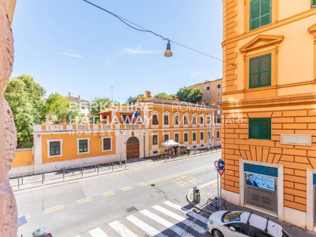Appartamento in vendita a Roma RM