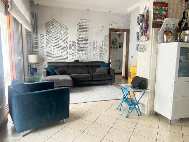 Appartamento in vendita a Roma RM