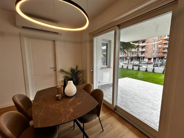 Appartamento in vendita a Roma RM