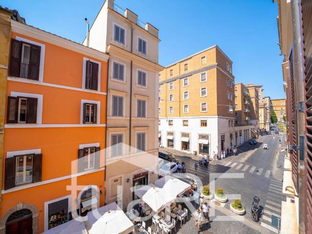 Appartamento in vendita a Roma RM